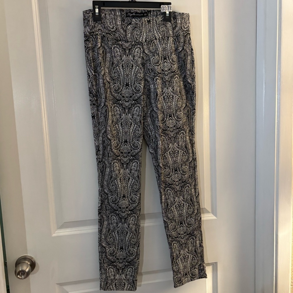 Style by Harve’ Bernard Black & White Paisley Slim Trousers Sz 6